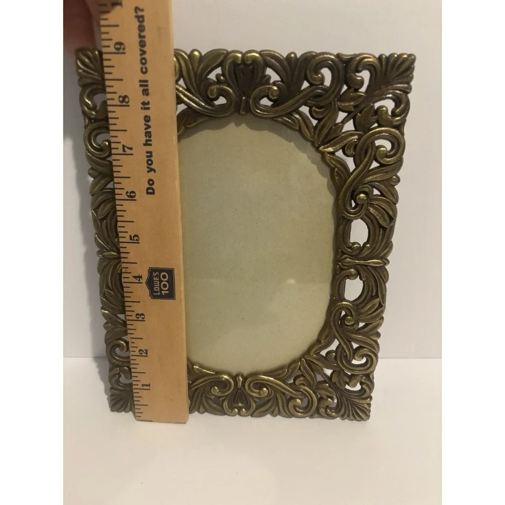 Vintage Ornate Oval Photo Frame Antique‎ Scroll